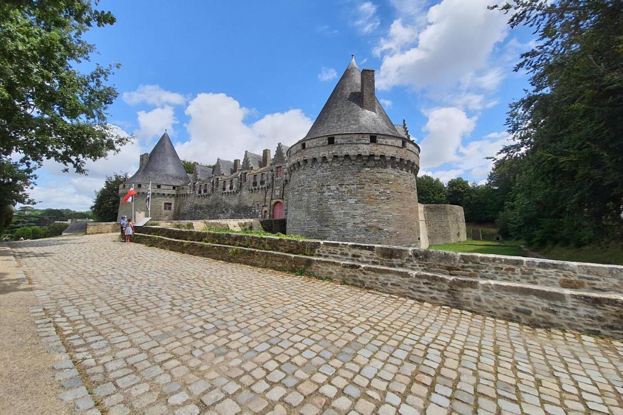 Le Duplex Du Chateau Centre Ville Calme Pontivy Exterior foto